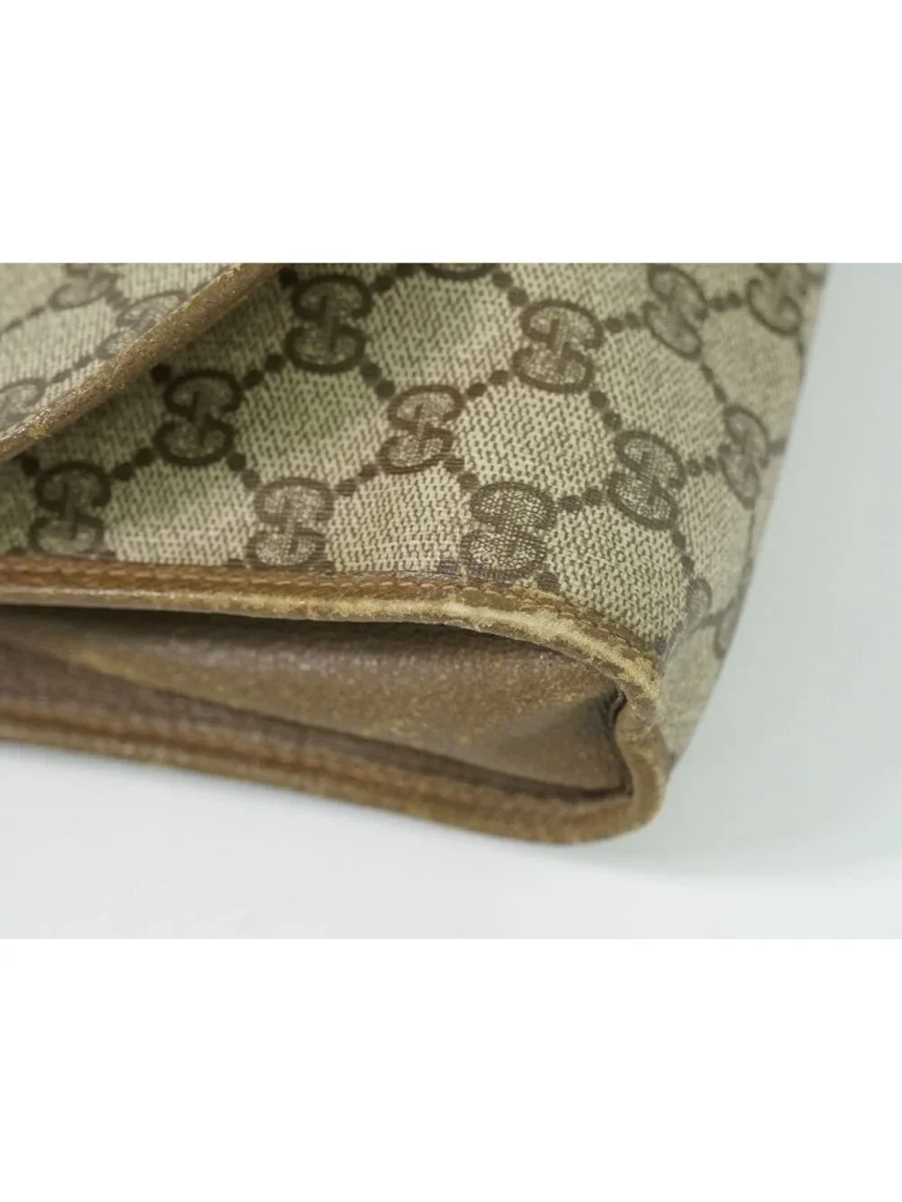 Gucci Vintage Sherry Line GG Supreme Clutch Beige
